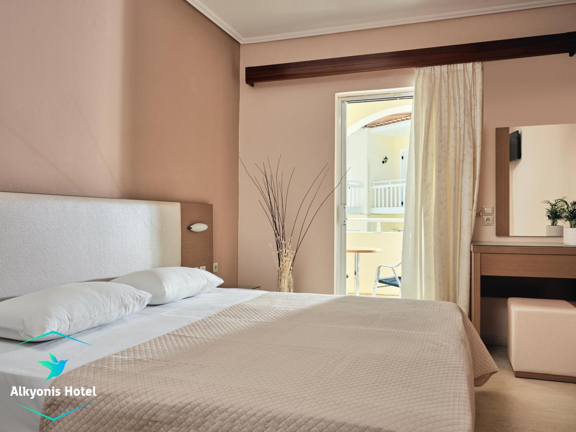 Alkyonis Hotel Laganas Exterior photo